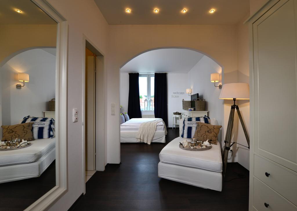 Friends Hotel